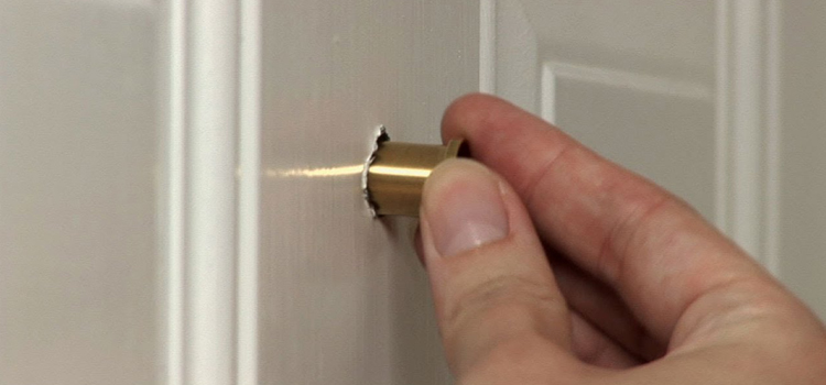 peephole door repair in East Hemet